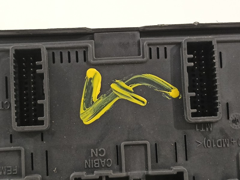 Recambio de caja reles / fusibles para nissan qashqai (j11) acenta referencia OEM IAM 284B75NA1A  