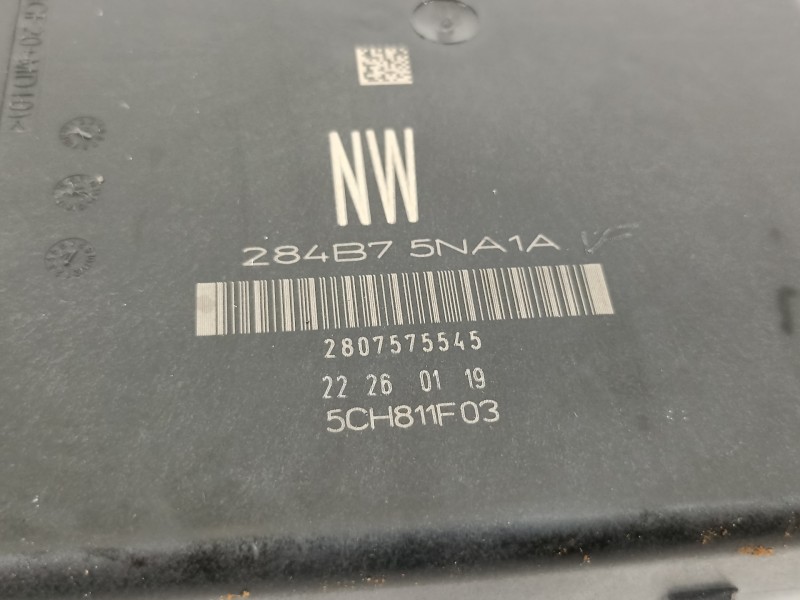 Recambio de caja reles / fusibles para nissan qashqai (j11) acenta referencia OEM IAM 284B75NA1A  