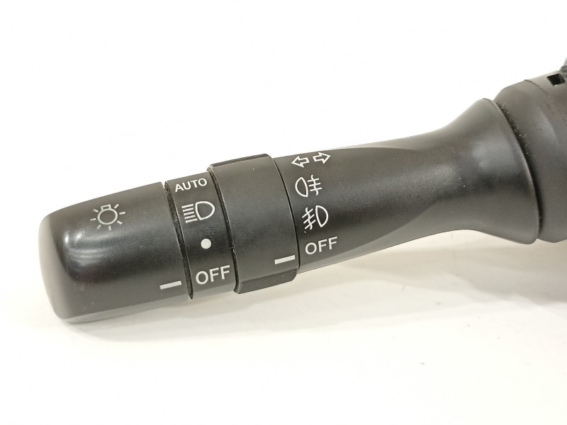 Recambio de mando luces para toyota auris active referencia OEM IAM 8414002290 02330 