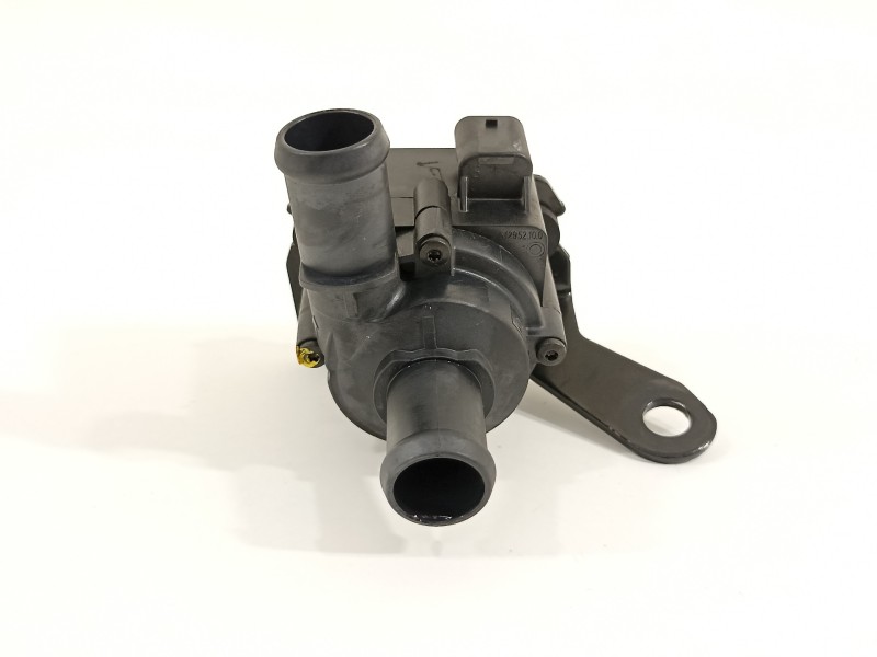 Recambio de bomba agua para audi a5 coupe (f53) s line edition referencia OEM IAM 5Q0965561B 04L965559A 