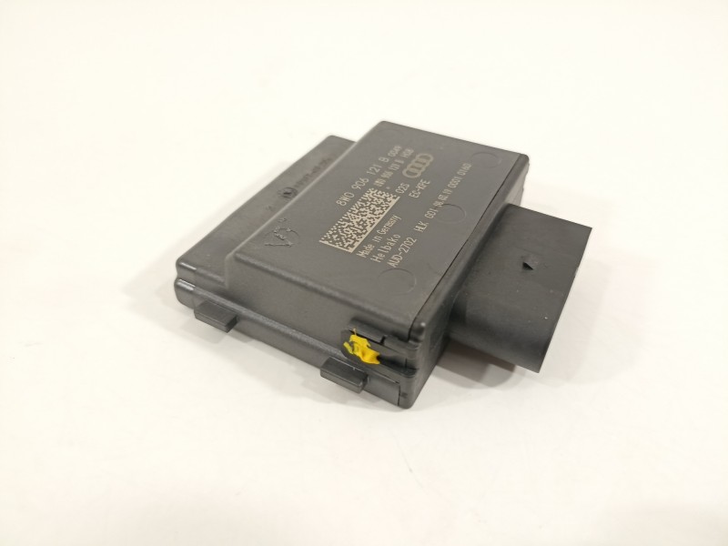 Recambio de modulo electronico para audi a5 coupe (f53) s line edition referencia OEM IAM 8W0906121B  