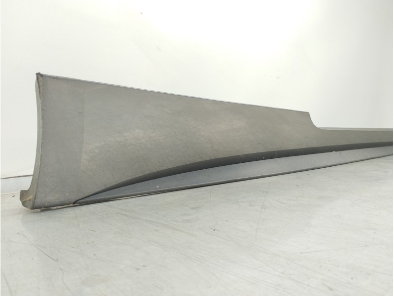 Recambio de faldon lateral para audi a5 coupe (f53) s line edition referencia OEM IAM 8W6853860A  