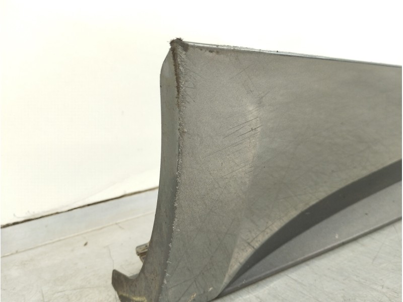 Recambio de faldon lateral para audi a5 coupe (f53) s line edition referencia OEM IAM 8W6853860A  