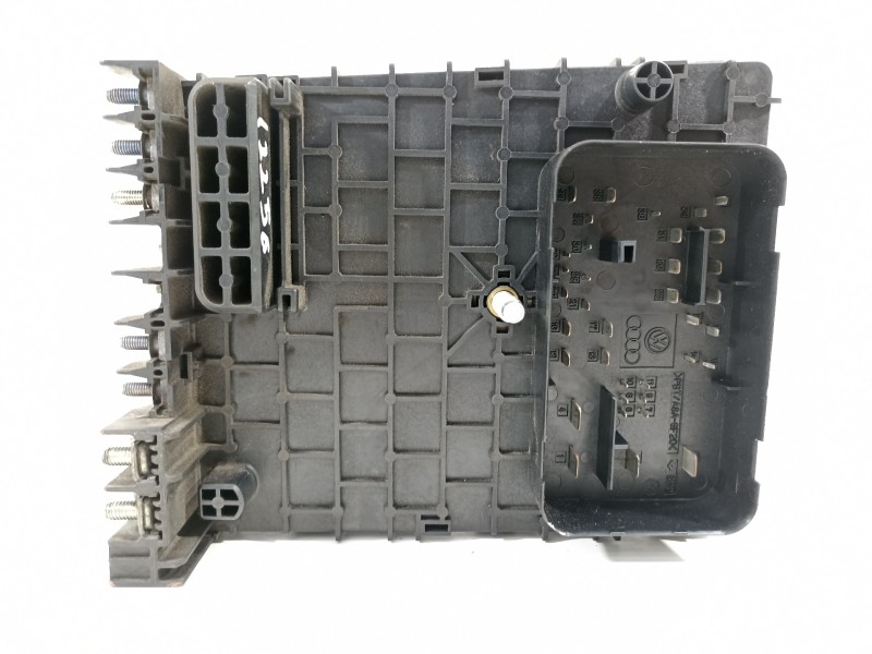 Recambio de caja reles / fusibles para volkswagen passat berlina (3c2) advance referencia OEM IAM 3C0937125  