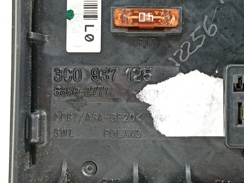 Recambio de caja reles / fusibles para volkswagen passat berlina (3c2) advance referencia OEM IAM 3C0937125  