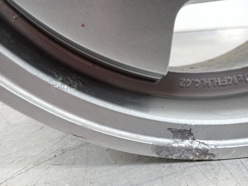 Recambio de llanta para renault fuego 829-explosion referencia OEM IAM 14149561 2M2-440-14 