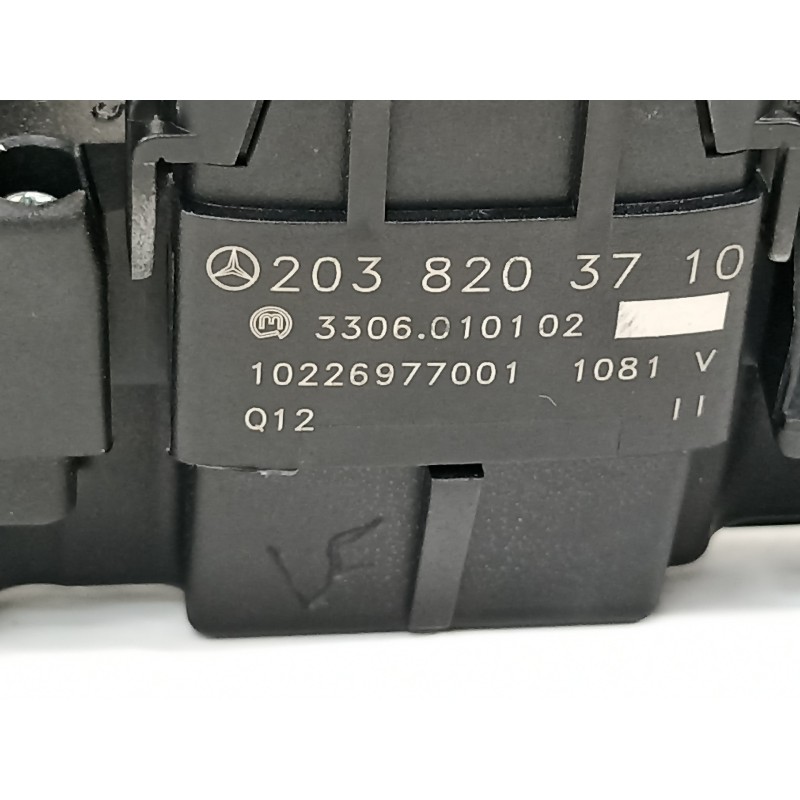 Recambio de mando multifuncion para mercedes-benz clase c (w203) berlina 180 (203.035) referencia OEM IAM A2038203710 2038203710