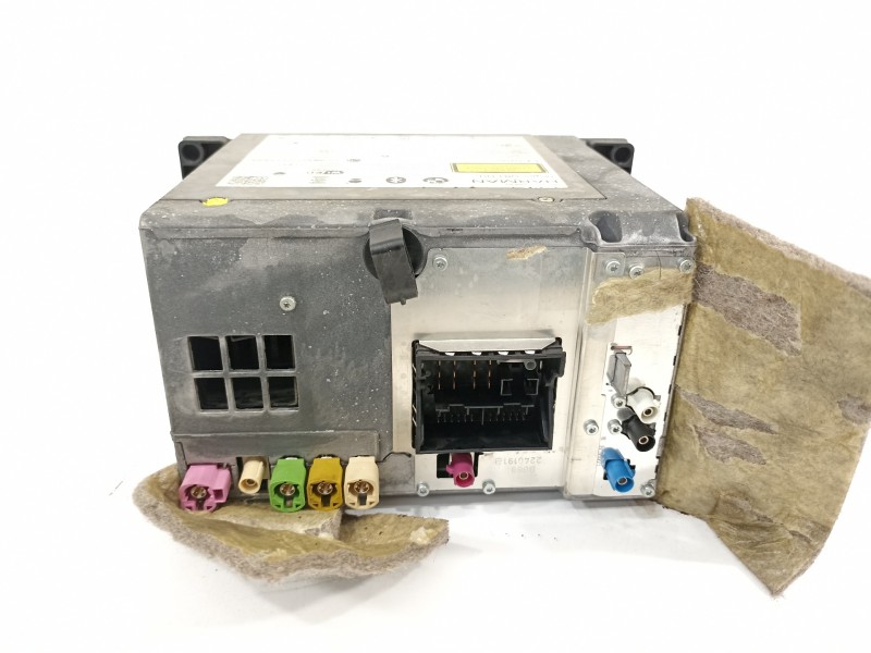 Recambio de sistema audio / radio cd para bmw serie 5 lim. (f10) 520d referencia OEM IAM 65129311035 9311035 931103501