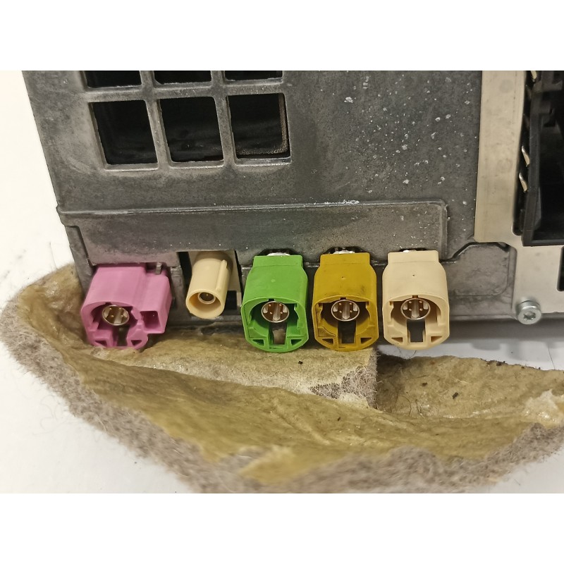 Recambio de sistema audio / radio cd para bmw serie 5 lim. (f10) 520d referencia OEM IAM 65129311035 9311035 931103501