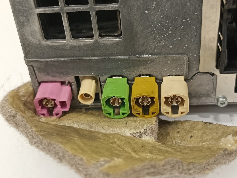 Recambio de sistema audio / radio cd para bmw serie 5 lim. (f10) 520d referencia OEM IAM 65129311035 9311035 931103501