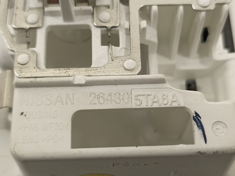 Recambio de luz interior para nissan juke (f16) referencia OEM IAM 264305TA6A 28336EK5FA0A 