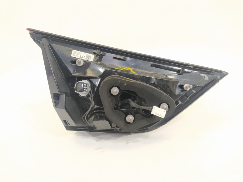 Recambio de piloto trasero derecho en porton para nissan juke (f16) referencia OEM IAM 265506PA5A  