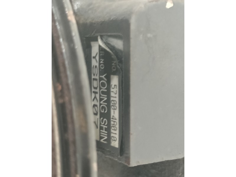 Recambio de bomba direccion para hyundai h 1 starex h 1 starex td referencia OEM IAM 571004A010  