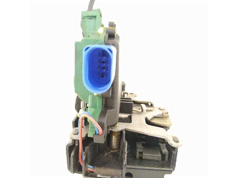 Recambio de cerradura puerta delantera izquierda para volkswagen polo (9n1) conceptline referencia OEM IAM 3B1837015AN  