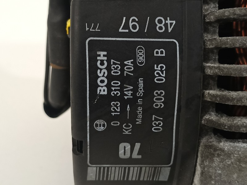 Recambio de alternador para volkswagen golf iv berlina (1j1) highline referencia OEM IAM 037903025B 01230310037 