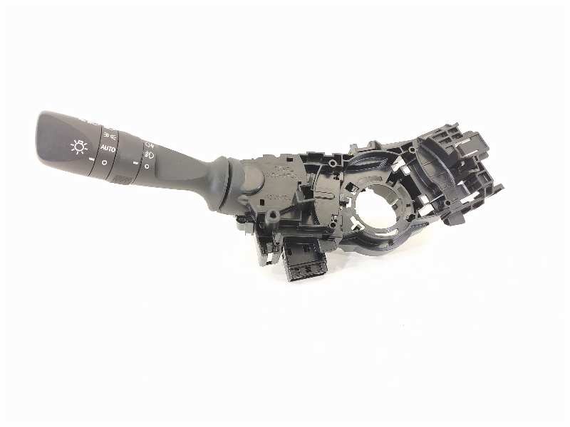 Recambio de mando luces para toyota auris hybrid business referencia OEM IAM 0272017F852  