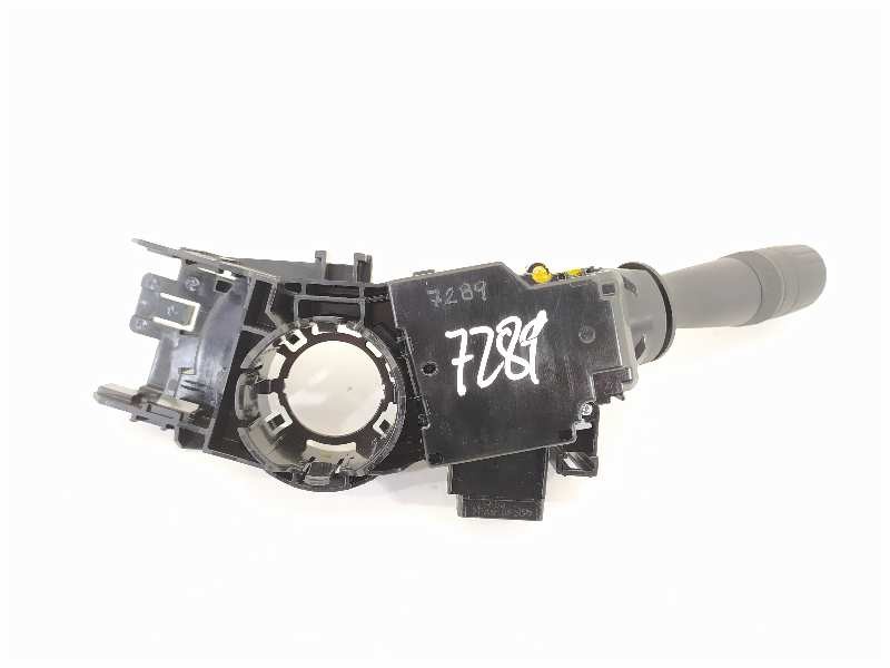 Recambio de mando luces para toyota auris hybrid business referencia OEM IAM 0272017F852  