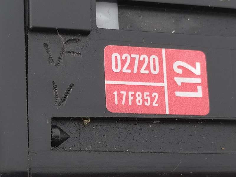 Recambio de mando luces para toyota auris hybrid business referencia OEM IAM 0272017F852  