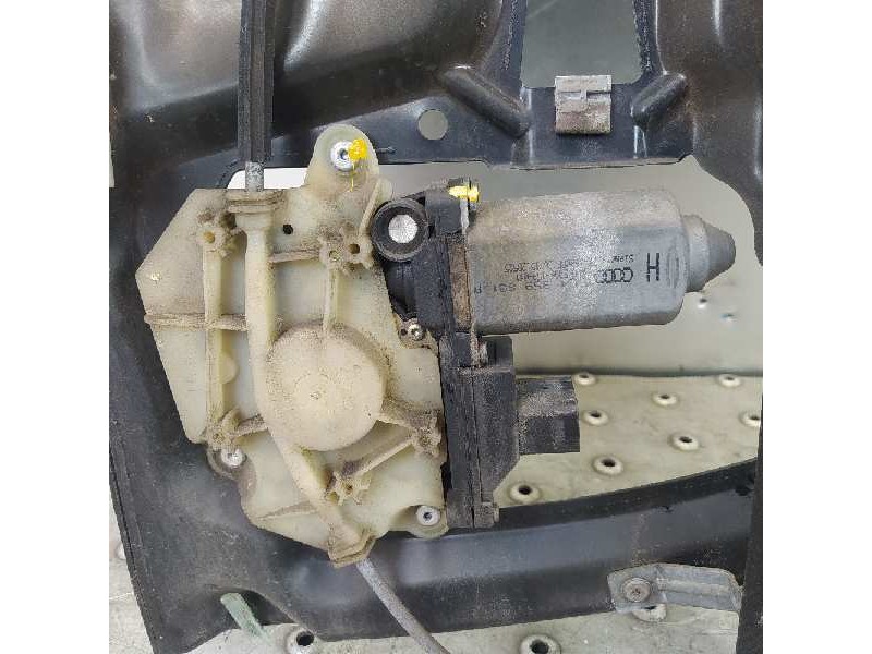 Recambio de elevalunas trasero izquierdo para audi a3 (8l) 1.9 tdi ambiente referencia OEM IAM 8L4959801A  
