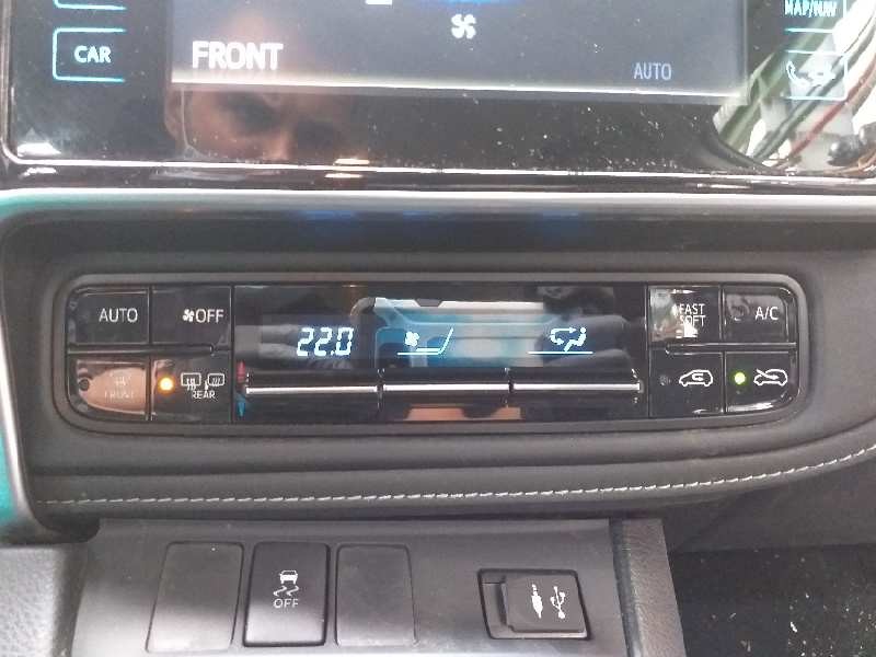 Recambio de mando climatizador para toyota auris hybrid business referencia OEM IAM 5590002C60  