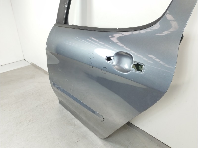 Recambio de puerta trasera izquierda para peugeot 308 sport referencia OEM IAM   