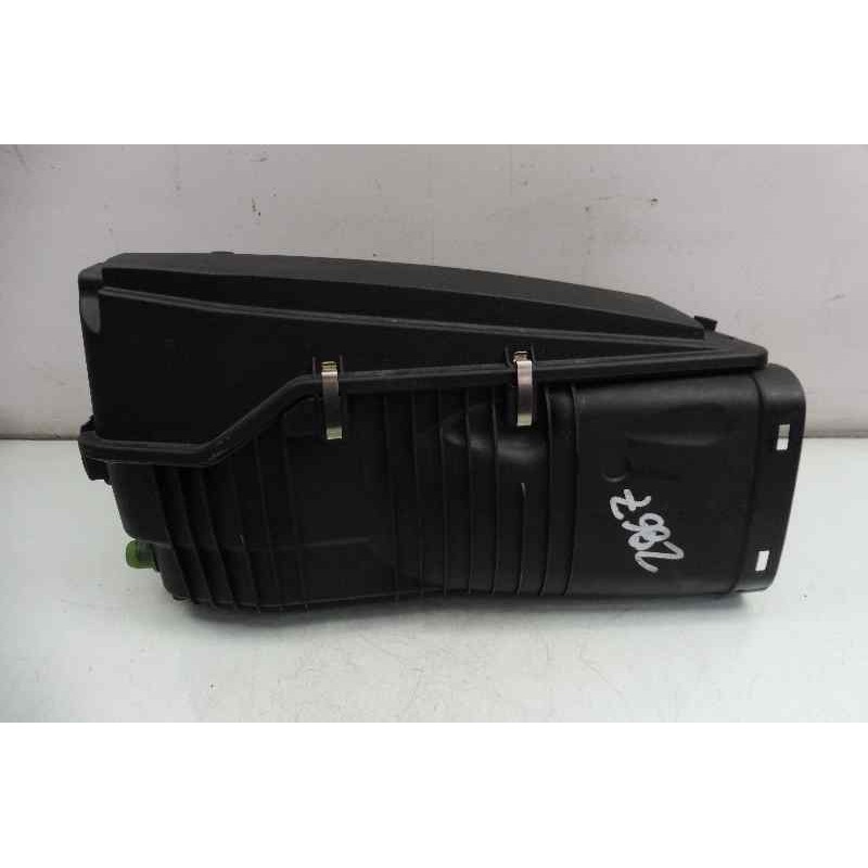 Recambio de filtro aire para mercedes-benz clase c (w204) berlina c 220 cdi (204.008) referencia OEM IAM A6460902001  
