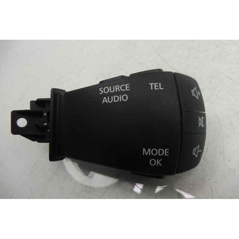 Recambio de mando multifuncion para renault megane iv berlina 5p intens referencia OEM IAM 255520229R  