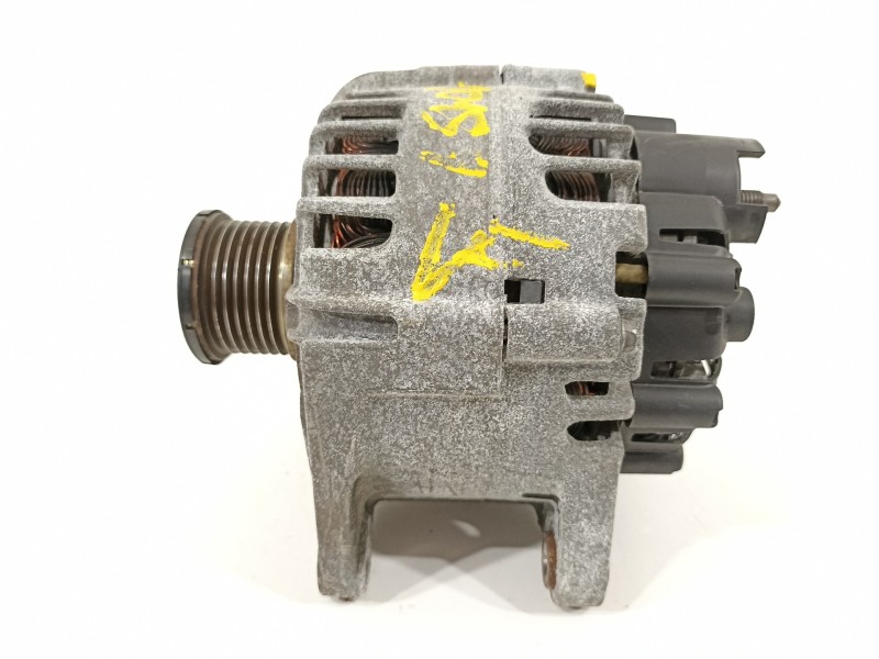 Recambio de alternador para renault megane iii berlina 5 p limited referencia OEM IAM 8200849752C  