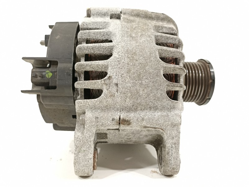 Recambio de alternador para renault megane iii berlina 5 p limited referencia OEM IAM 8200849752C  