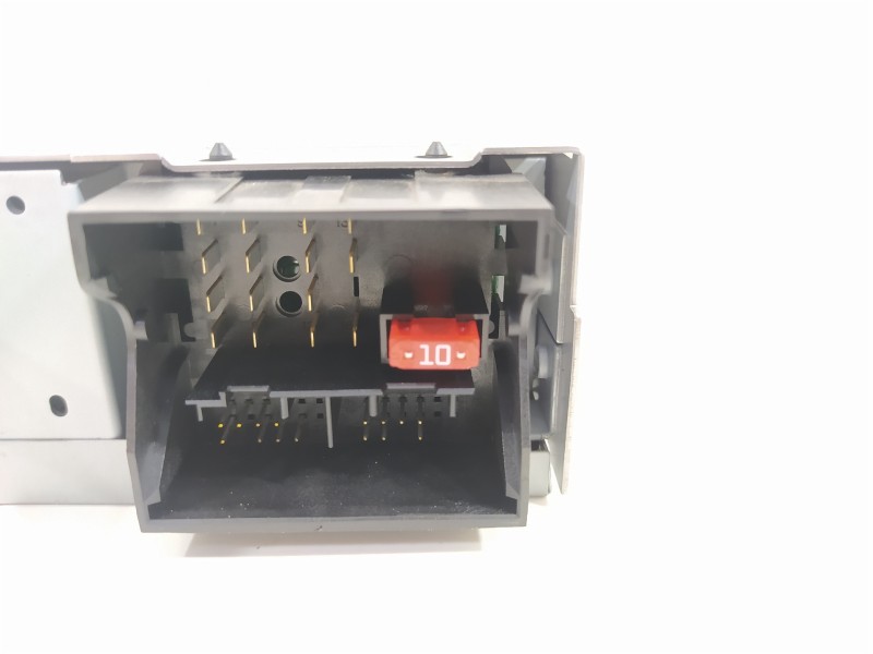 Recambio de sistema audio / radio cd para citroën c4 lim. exclusive referencia OEM IAM 9801189780 A2C38143600 