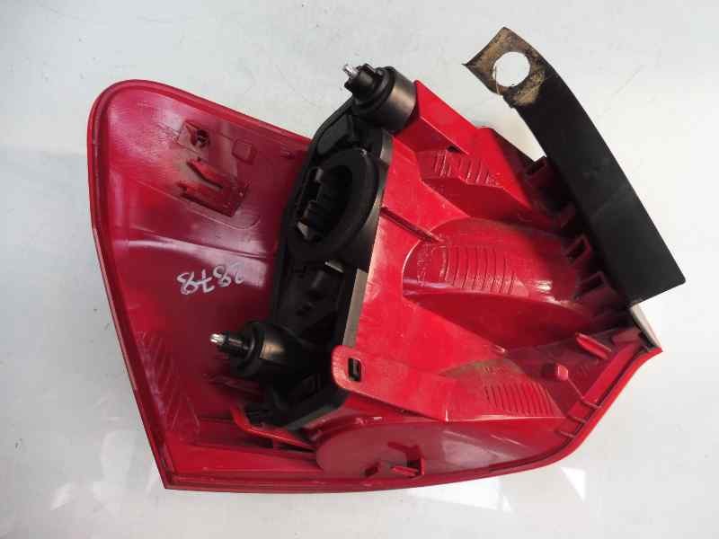 Recambio de piloto trasero derecho para citroën c5 berlina business referencia OEM IAM 9681063680  