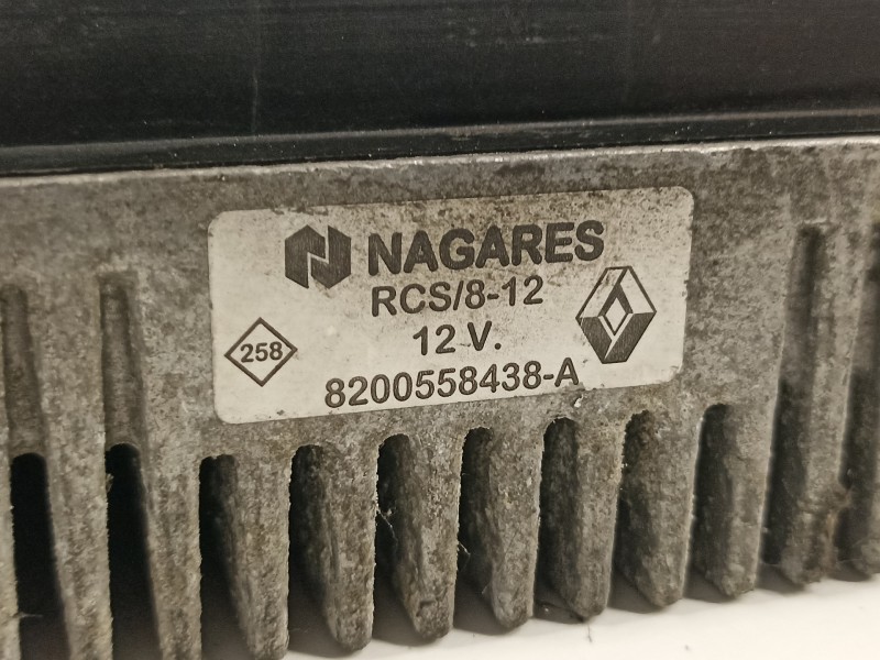 Recambio de caja precalentamiento para renault grand scenic iii bose edition referencia OEM IAM 8200558438A  