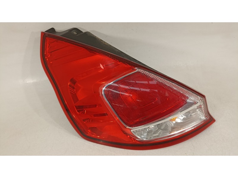 Recambio de piloto trasero izquierdo para ford fiesta (ccn) trend referencia OEM IAM 1877011  