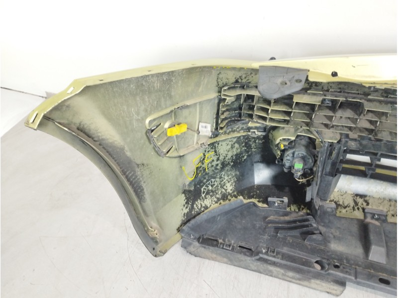 Recambio de paragolpes delantero para renault megane ii berlina 5p confort authentique referencia OEM IAM 8200142000  