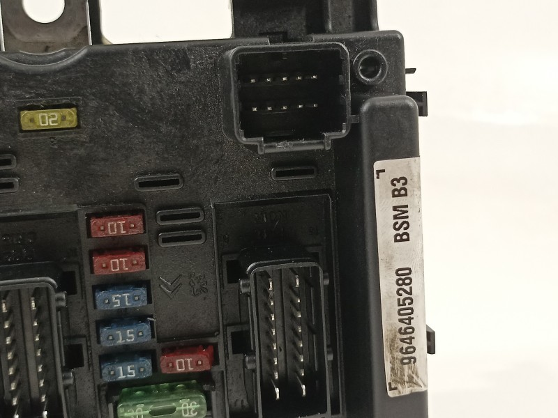 Recambio de caja reles / fusibles para peugeot 206 cc cc referencia OEM IAM 9646405280  