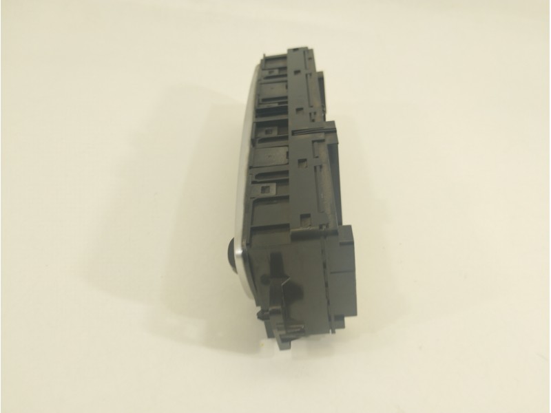 Recambio de mando climatizador para renault megane iii berlina 5 p limited referencia OEM IAM 275103596R E1068420 