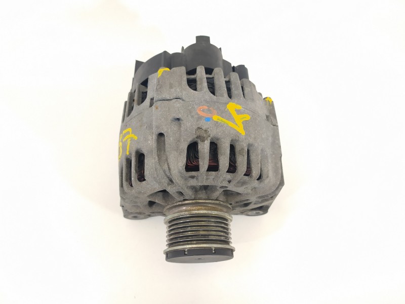 Recambio de alternador para dacia duster ambiance 4x2 referencia OEM IAM 231007707R 2617345A TG12C151