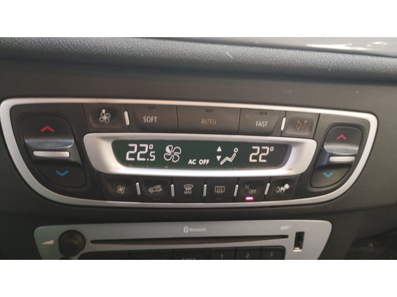 Recambio de mando climatizador para renault megane iii berlina 5 p limited referencia OEM IAM 275103596R E1068420 