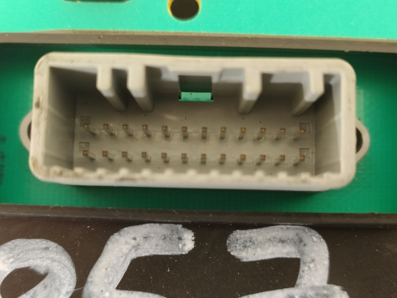 Recambio de cuadro instrumentos para dacia duster ambiance 4x2 referencia OEM IAM 248100027R  