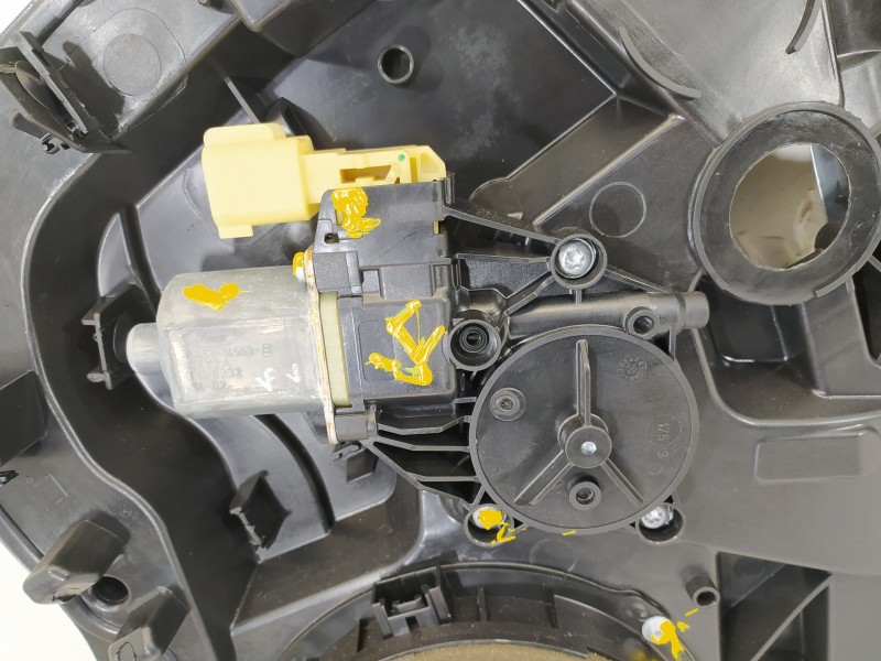 Recambio de elevalunas delantero derecho para ford fiesta (ccn) trend referencia OEM IAM C1BBA045H16AB 8A6114553B 