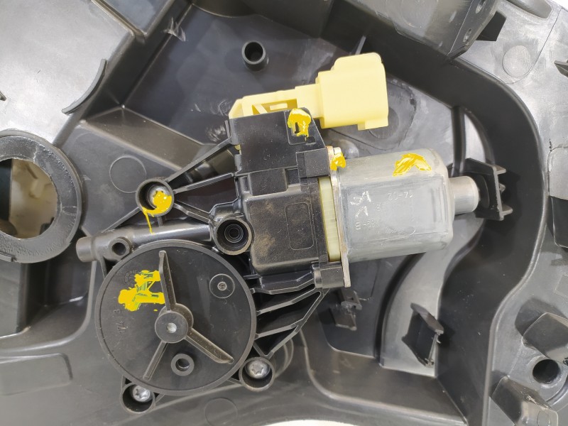 Recambio de elevalunas delantero izquierdo para ford fiesta (ccn) trend referencia OEM IAM C1BBA045H17AB 8A6114A389B 