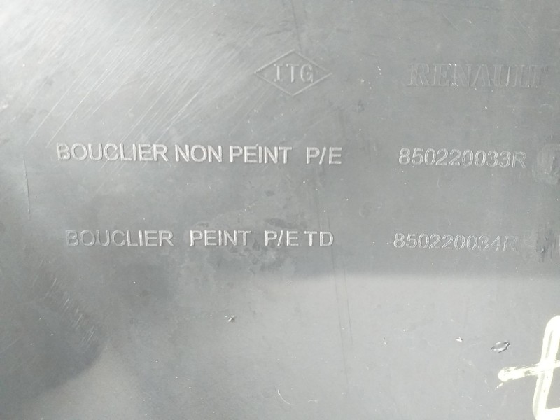 Recambio de paragolpes trasero para dacia duster ambiance 4x2 referencia OEM IAM 850220033R 850220034R 