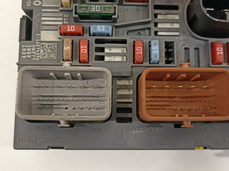 Recambio de caja reles / fusibles para peugeot 308 sport referencia OEM IAM 9664706280  