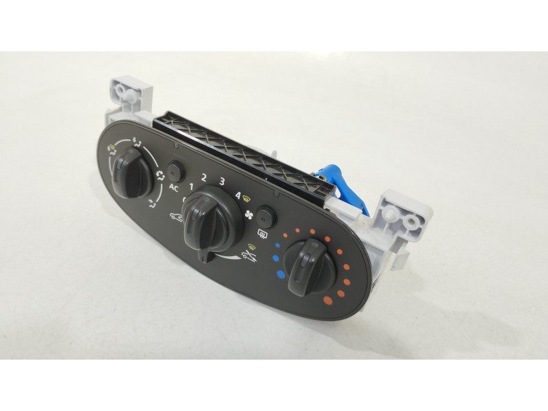 Recambio de mando calefaccion / aire acondicionado para dacia duster ambiance 4x2 referencia OEM IAM N108614N N108614N 