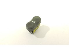 Recambio de mando elevalunas delantero izquierdo para dacia duster ambiance 4x2 referencia OEM IAM 8200602227  