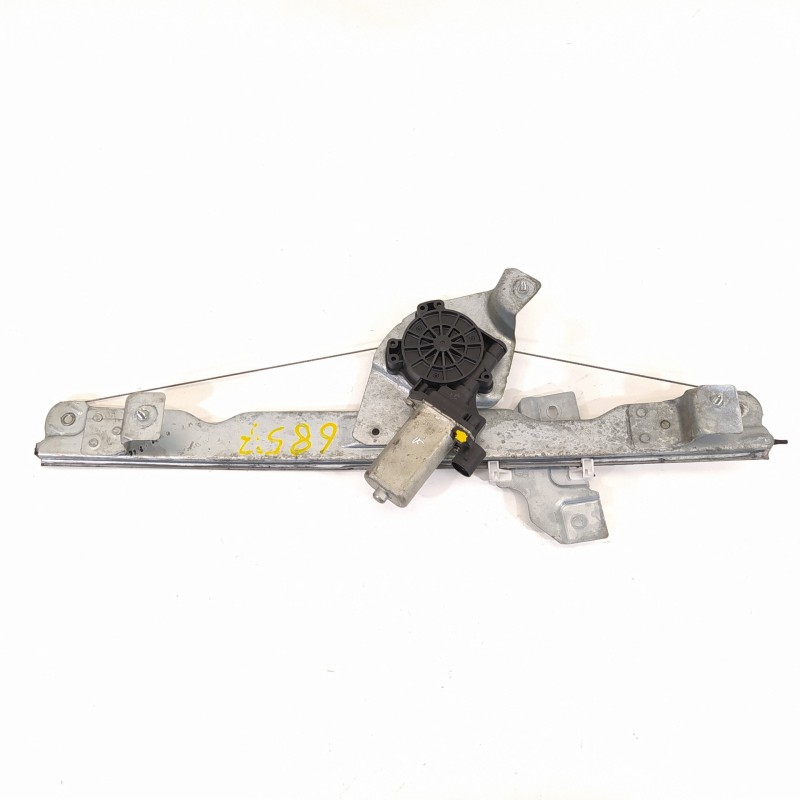 Recambio de elevalunas delantero izquierdo para dacia duster ambiance 4x2 referencia OEM IAM 8200733829  