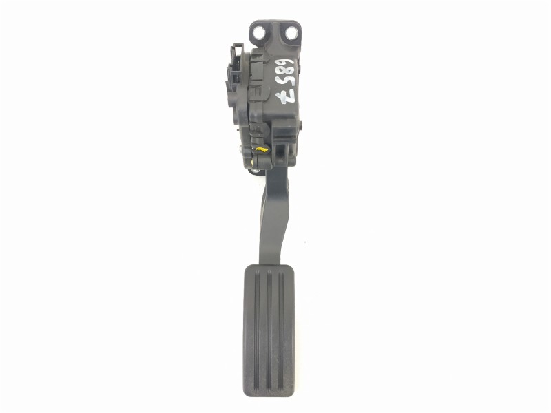 Recambio de potenciometro pedal para dacia duster ambiance 4x2 referencia OEM IAM 8200386506D  
