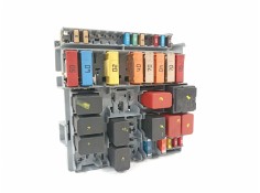 Recambio de caja reles / fusibles para fiat bravo (198) 1.6 16v active multijet (77kw) referencia OEM IAM 51867780 51867544 