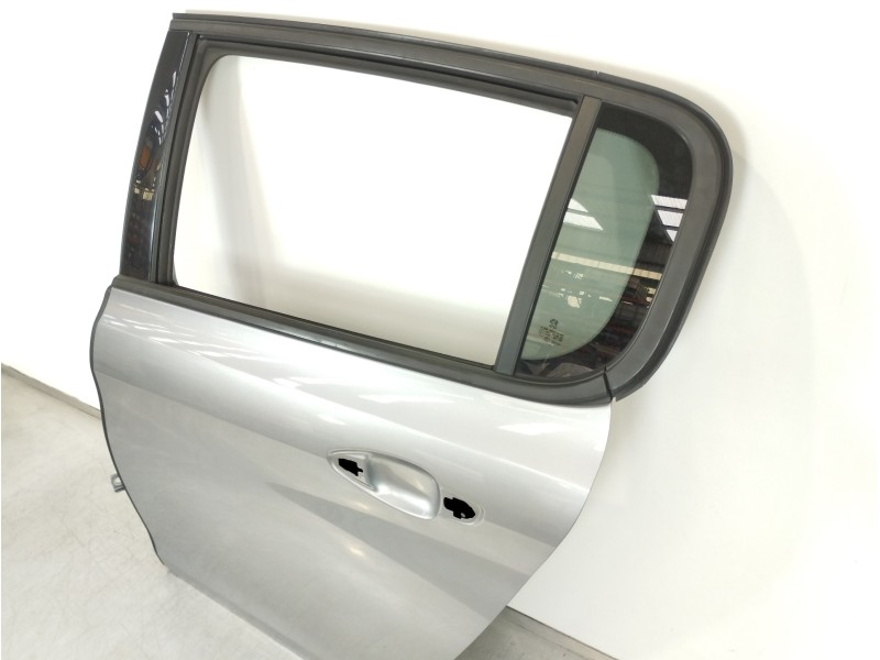 Recambio de puerta trasera izquierda para peugeot 308 active referencia OEM IAM   