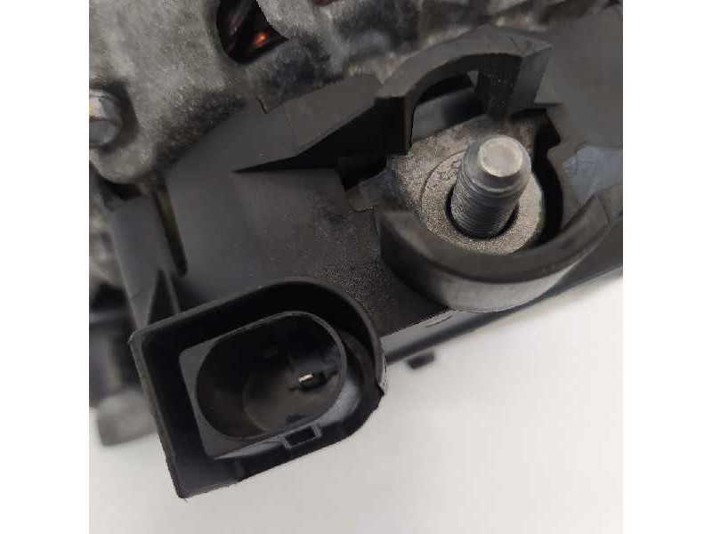 Recambio de alternador para ford fiesta (cb1) 1.6 tdci cat referencia OEM IAM AV6N10300DC  